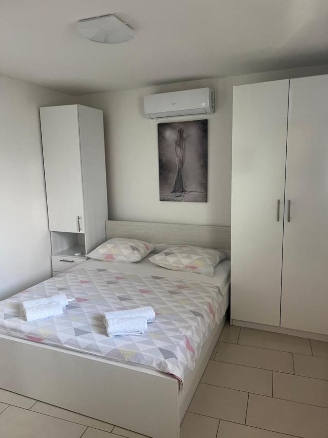 Heaven'S View Apartments Baska Voda Luaran gambar