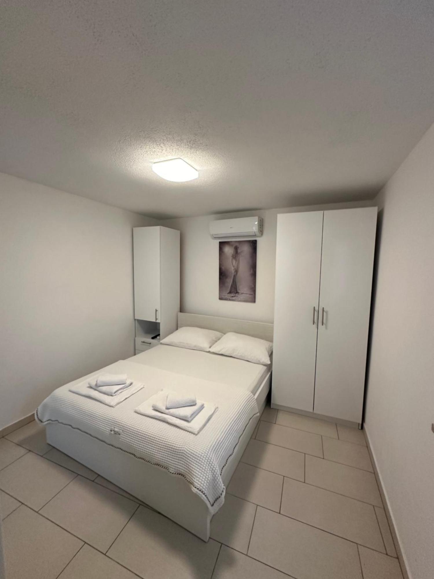 Heaven'S View Apartments Baska Voda Luaran gambar