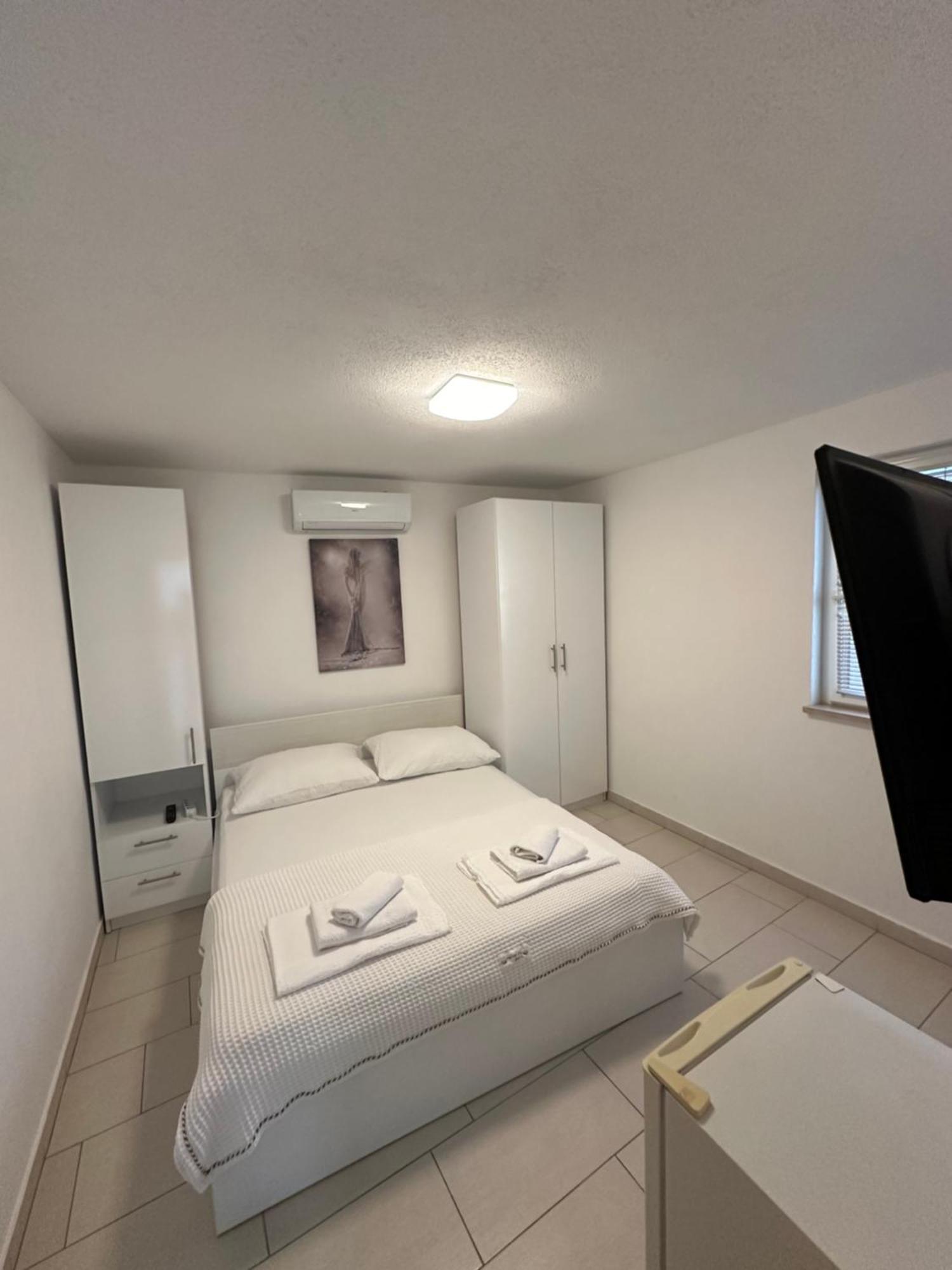 Heaven'S View Apartments Baska Voda Luaran gambar